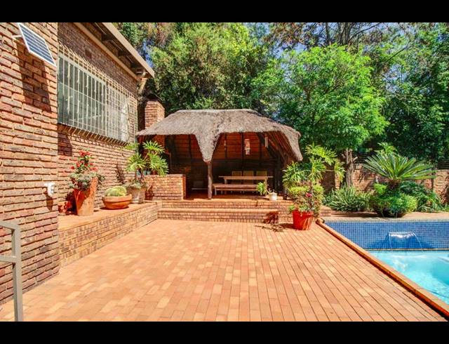 4 BEDROOM HOUSE FOR SALE IN HELDERKRUIN